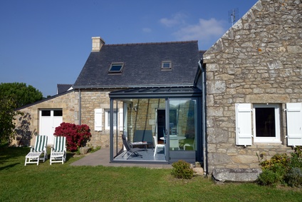 Maison bretonne avec véranda ouverte