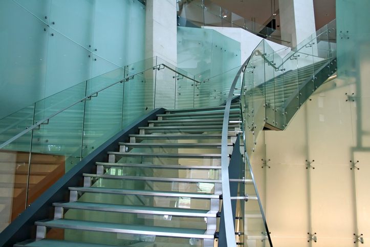 Escalier en verre